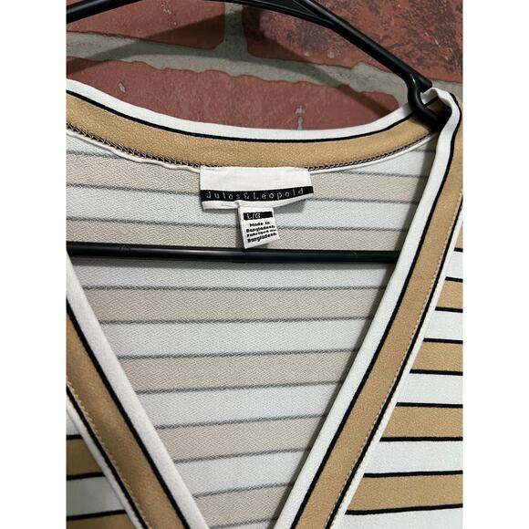 Jules & Leopold White and Gold Striped V-Neck Top - L - Picture 4 of 5